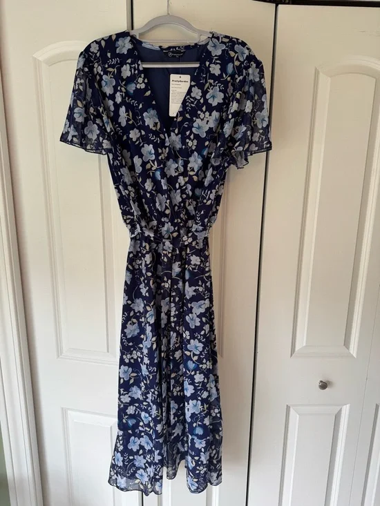 Blue Floral Wrap Midi Dress with Self-Tie Waist - Picture 4 of 8